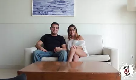 Busty MİLF erotik resim video ve genç sevgilisi