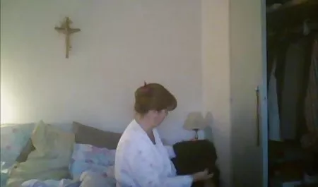 Soluk kedi ıslak onun çığlıkları erotik anal seks BRU karşı harap bebek