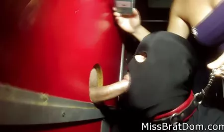 Azgın kız BİRE DP üçlü seks ücretsiz erotik video