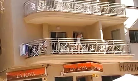 Güzel erotij video ve çarpıcı Samira öpücük hardcore