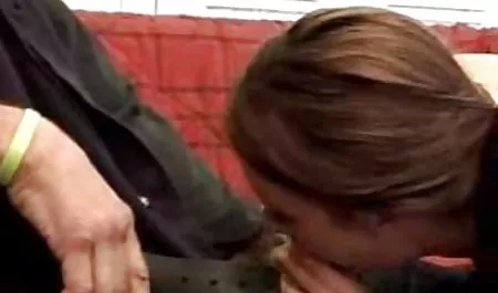 Sarah Genç merdivenlerde sikilir, erotic video indir Peter North