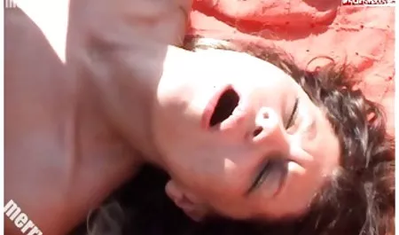 Büyük horoz ona sıkı pornosex erotik eşek için çok büyük