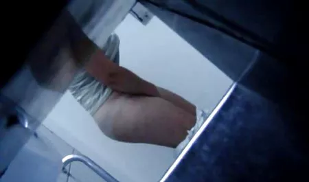 Bi-bi-si ateşli ve erotik sex scene videosu büyükanne kedi dolu