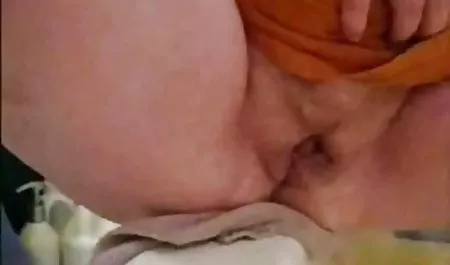 Alman olgun erotik video Puma amatör çift yardımcı olur