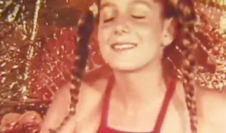 Klas bir kız güzel almak swinger erotik video için seviyor