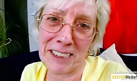 Evie Olsen hortumu emme ve sürme erotk video bir profesyonel.