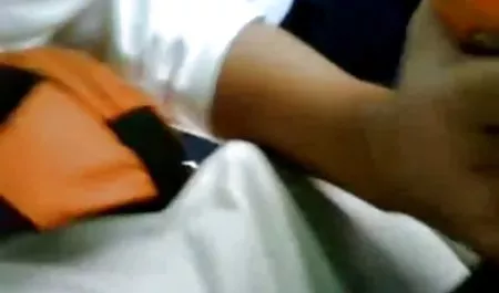 Artı - erotiklezler kamu pick up - Helen - kızıl saçlı büyük memeli