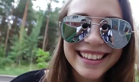 Melissa Melissa emme ve lanet onu erotik sevişme indir becerileri kapalı gösterir