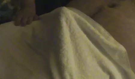 Ev kadını Angela film video erotik anal
