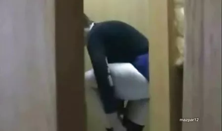 Banyoda erotik izle bedava Sheba Kraliçesi çıplak