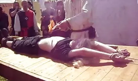 Büyükanne vurulmuş ereotik video genç havlusunu almak...